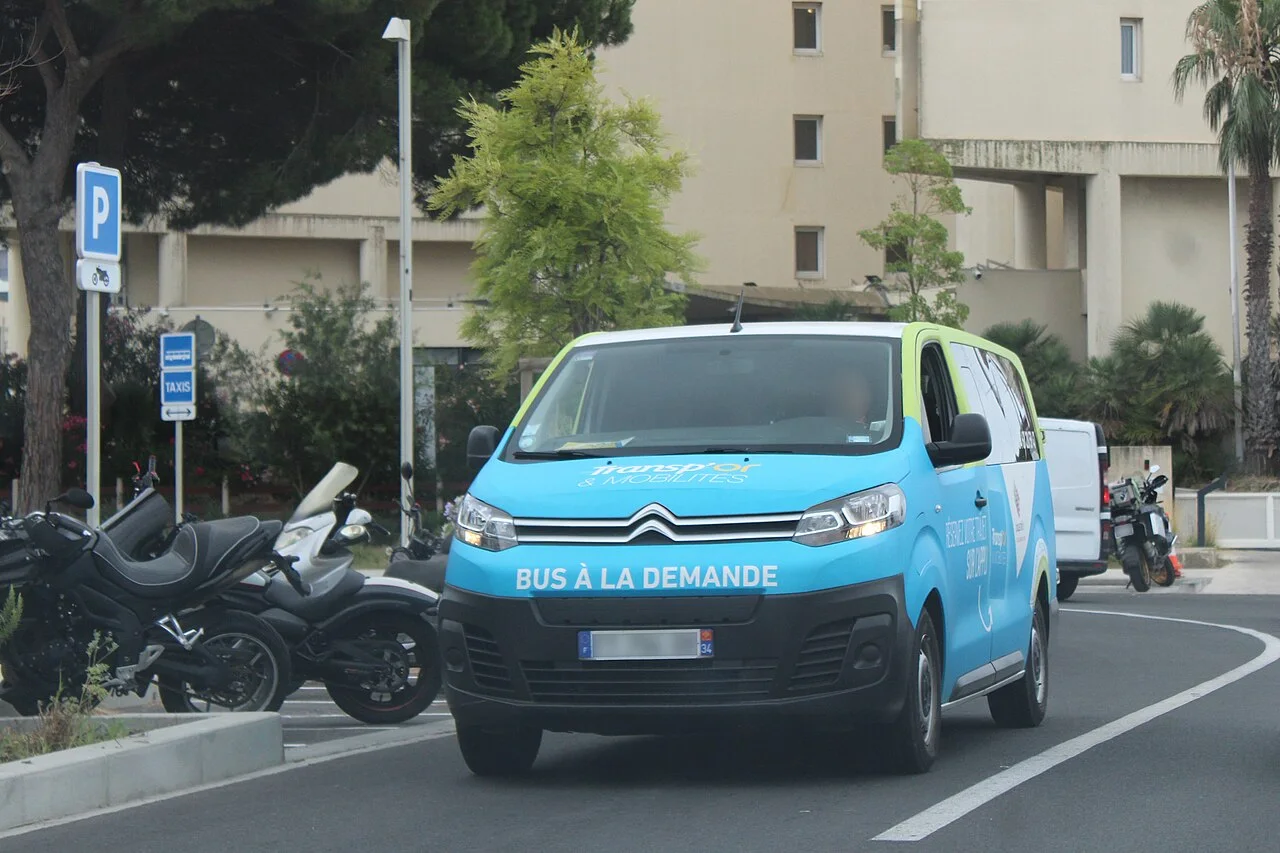 Citroën ë-Jumpy Combi, пасажирська версія