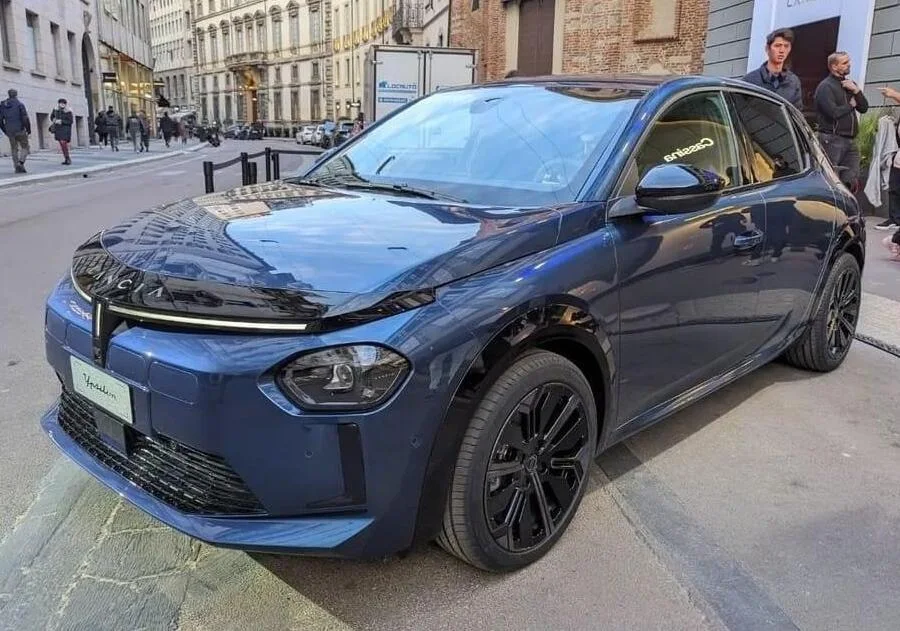 Lancia Ypsilon BEV