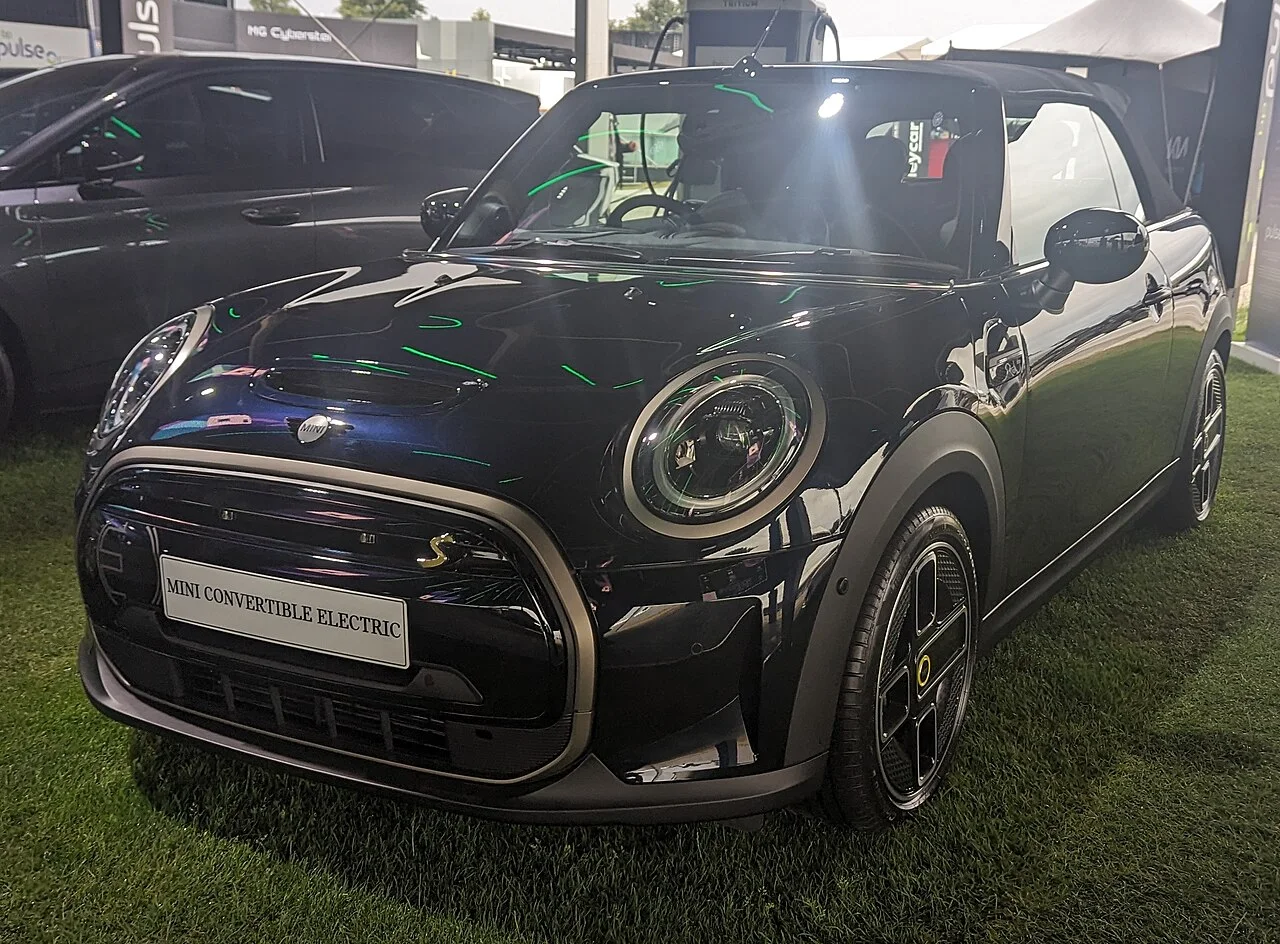MINI Cooper SE Convertible
