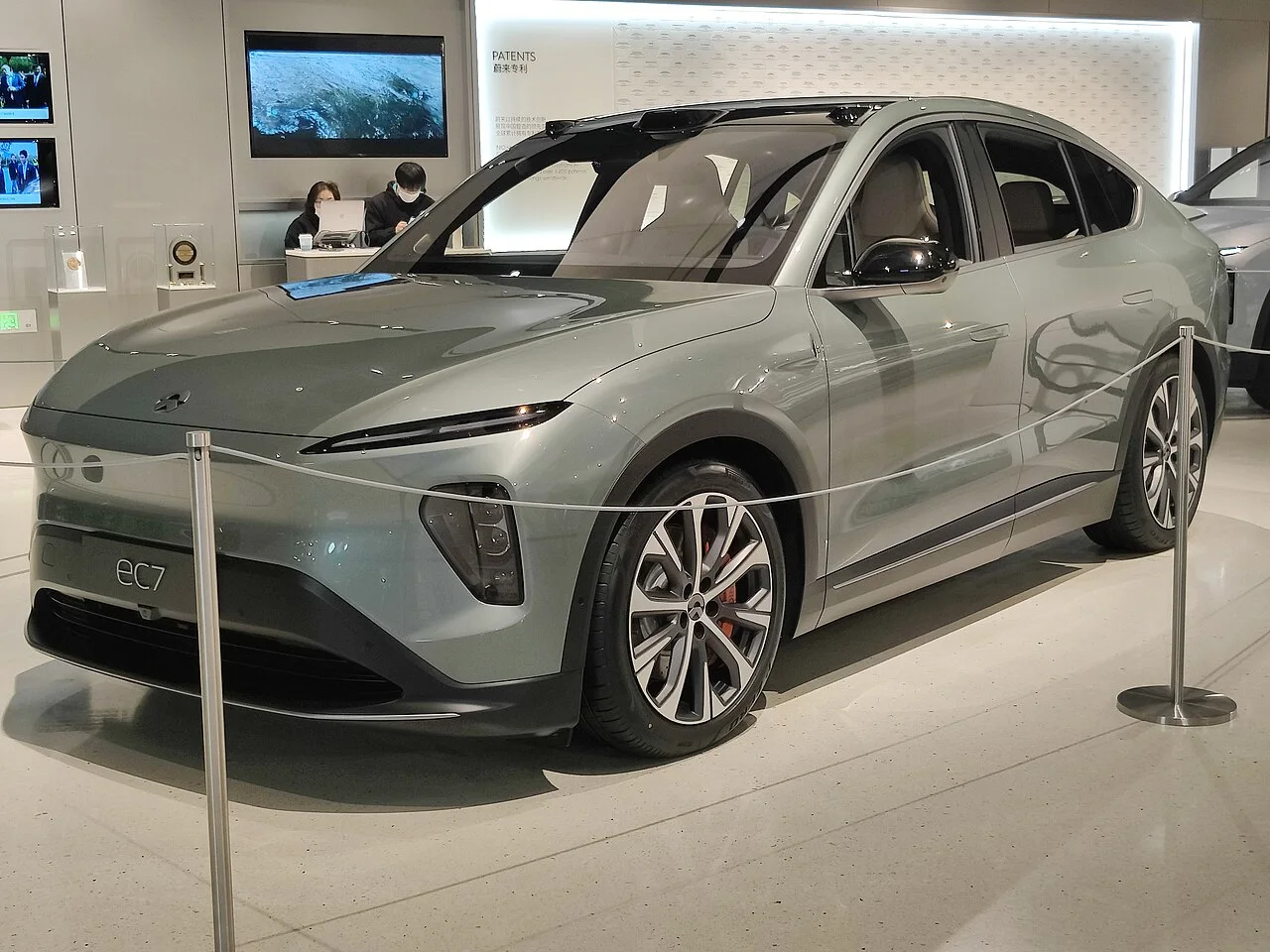 NIO EC7