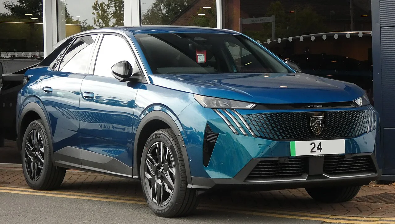 Peugeot e-3008 Allure, 2024