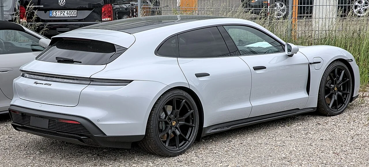 Porsche Taycan GTS Sport Turismo
