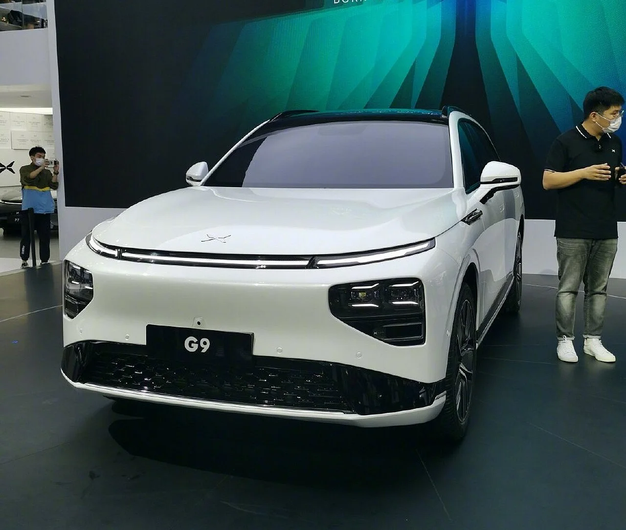 XPeng G9
